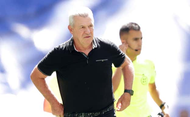 Aguirre, en el Bernabéu.  GETTY