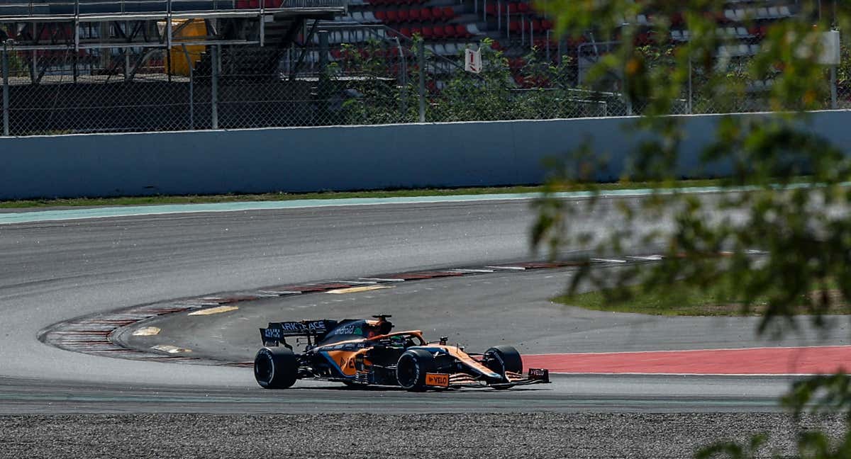 Patricio O'Ward, en un test con McLaren F1 en Barcelona. /Getty Images