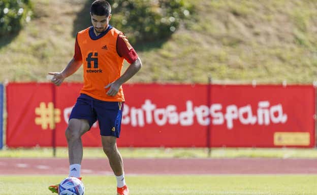 Carlos Soler. SEFUTBOL