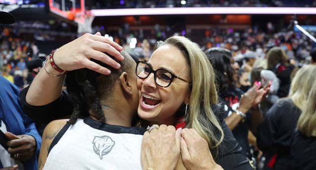 Becky Hammon, la pionera del baloncesto que se cansó de esperar a los hombres