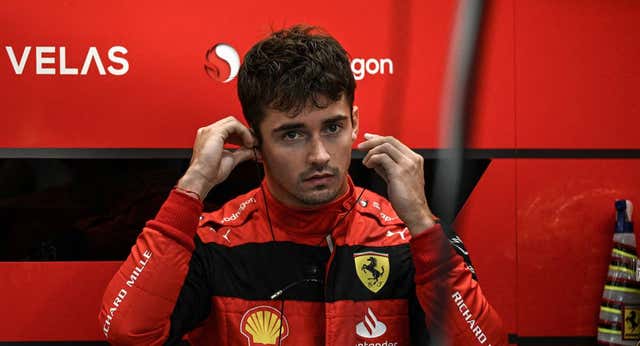 Leclerc logra una apretada pole en Singapur con Verstappen octavo