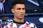 Ten Hag no sacó a Cristiano en el derbi «por respeto a su carrera»
