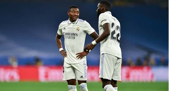 El Real Madrid pierde la cabeza por la defensa
