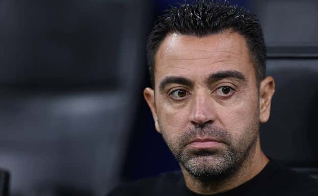 Xavi sabe que su equipo se ha colocado en una situación límite.  GETTY