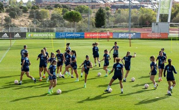 Las Selección, durante un entrenamiento el pasado miércoles en Las Rozas.  RFEF