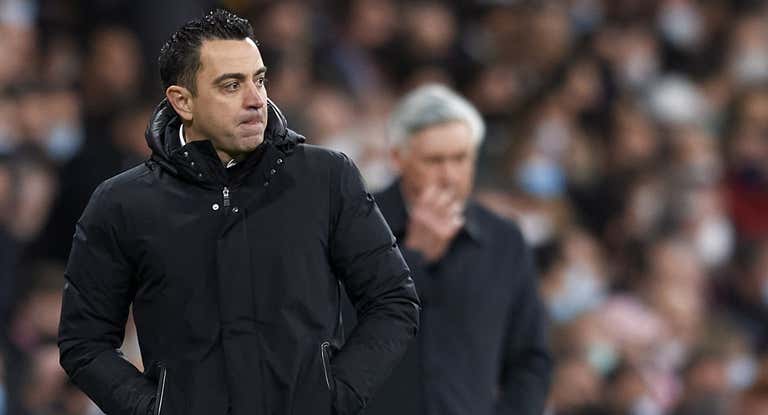 No haría mal Xavi en fijarse en la cintura táctica de Ancelotti