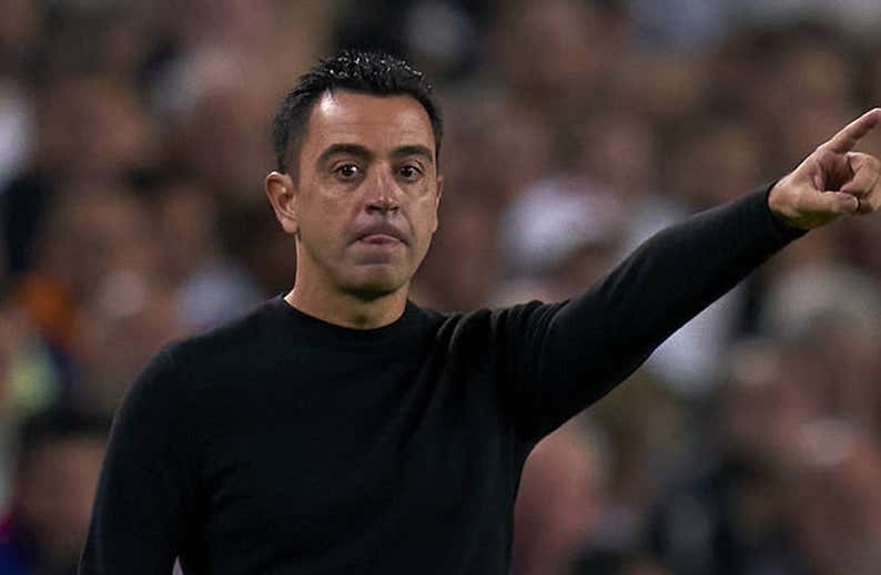 Xavi: "Hay que pensar en el Clásico, la Champions está siendo muy cruel"