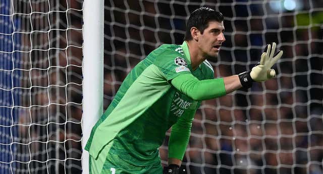Courtois no se entrena hoy y es seria duda para el Clásico