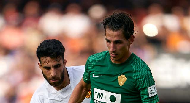 La ejemplar reacción de Pere Milla con el árbitro al gol anulado que daba la victoria al Elche