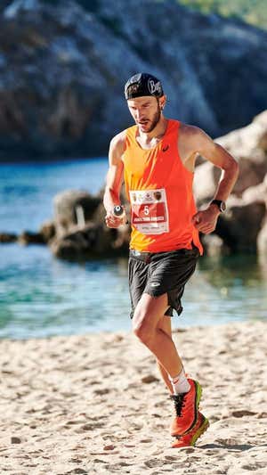 Andreu Simón durante la Ibiza Trail Maratón.  IBIZA TRAIL