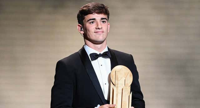 Gavi, el trofeo Kopa que no dudó en romperse la nariz para marcar un gol