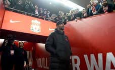 Klopp, sin paracaídas: se inventa jugar con cuatro delanteros