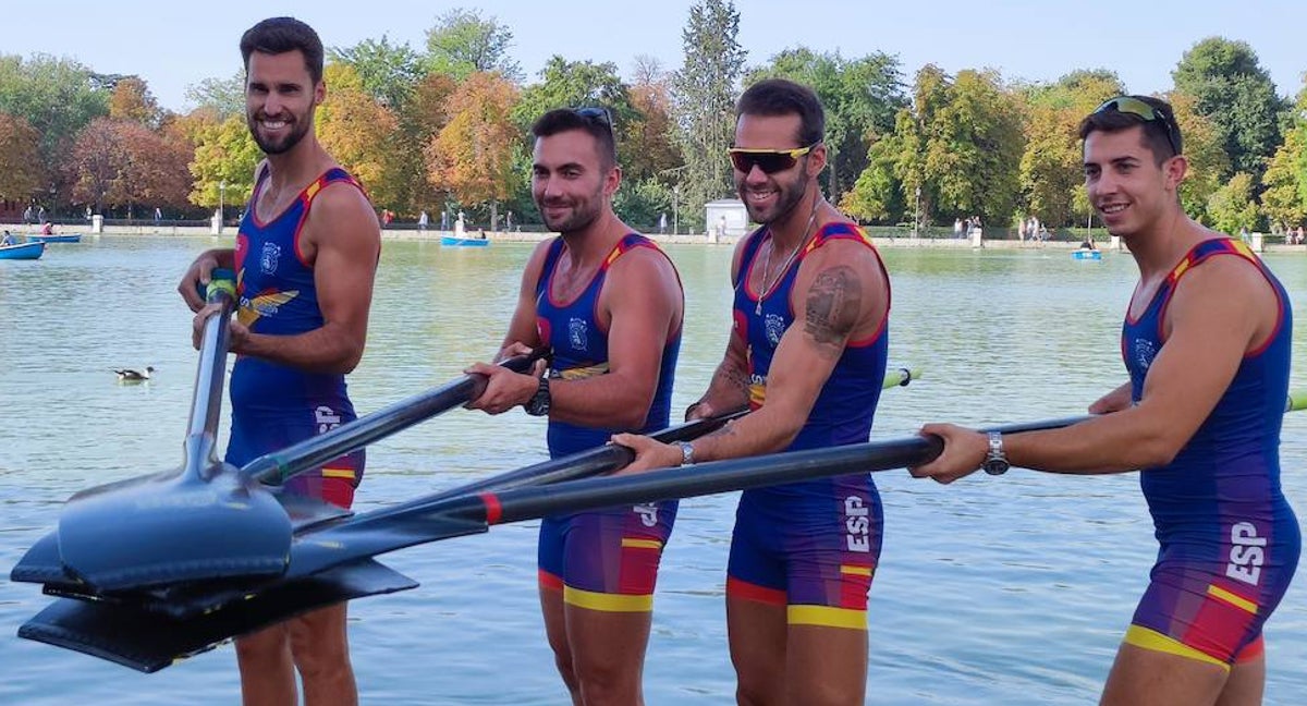 Aleix García, Rodrigo Conde, Jaime Canalejo y Javier García en la presentación del Campeonato de España de remo en el Retiro.