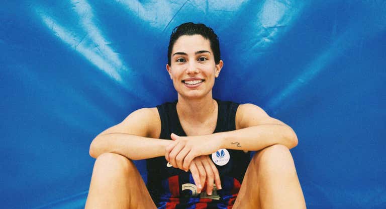 Ainhoa López atiende al equipo de Relevo para hablar de cómo superó un linfoma de Hodgkin.