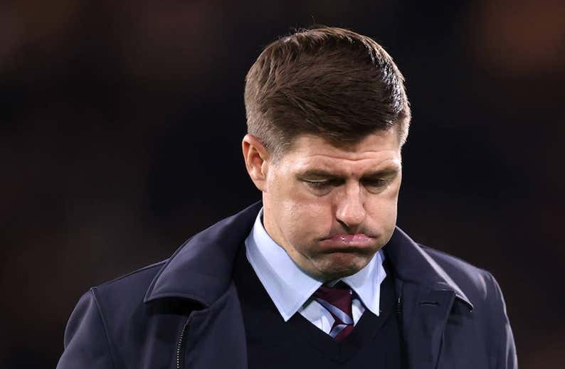 Gerrard es despedido del Aston Villa