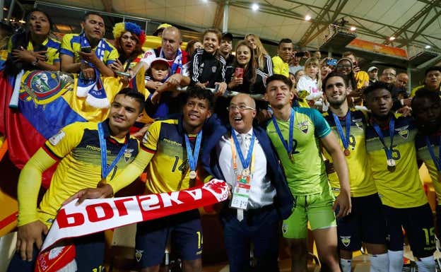Los jugadores ecuatorianos celebran el tercer puesto en el Mundial Sub-20. GETTY