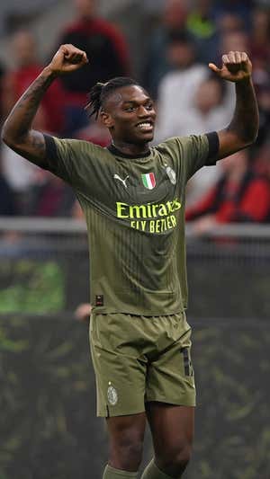 El Milan se abraza a Leao para seguir vivo en Europa.  GETTY