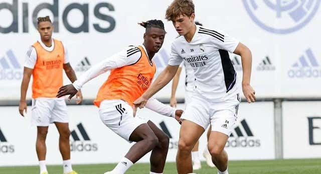 Nico Paz, el hijo de Pablo, invitado sorpresa en el entrenamiento del Real Madrid