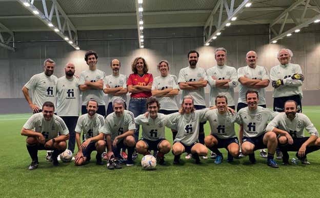 La Selección española de fútbol de escritores, en el entrenamiento.