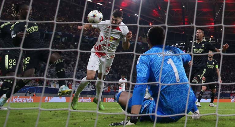 Gvardiol marca el primer gol del Leipzig al Madrid.