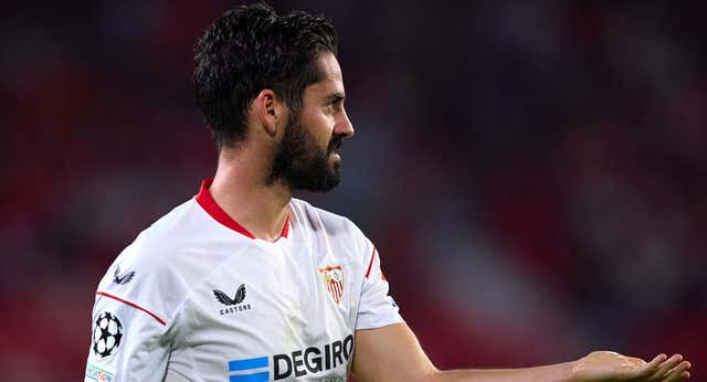 Mimos a Isco, con opciones de jugar ante el Rayo