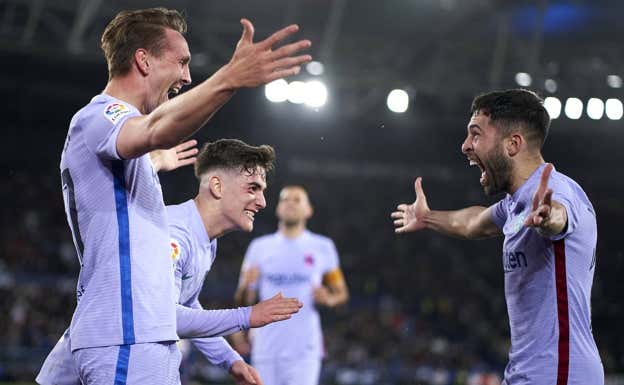Un gol de Luuk de Jong en el último suspiro certificó la última remontada del Barça, en abril de este año.  GETTY