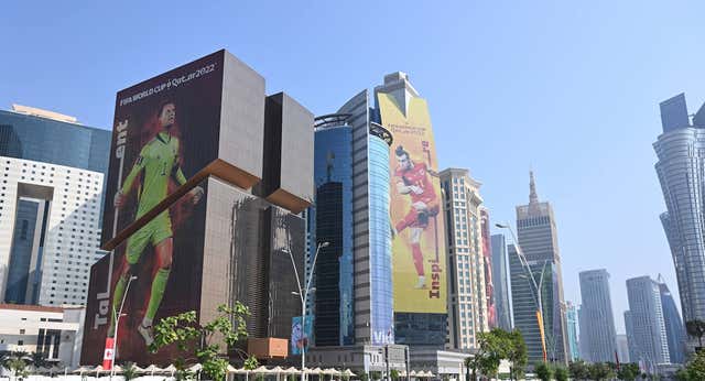 Miles de trabajadores desalojados en Doha antes del Mundial