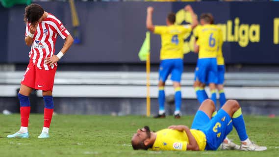 Joao Félix reacciona al tercer gol del Cádiz. /GETTY