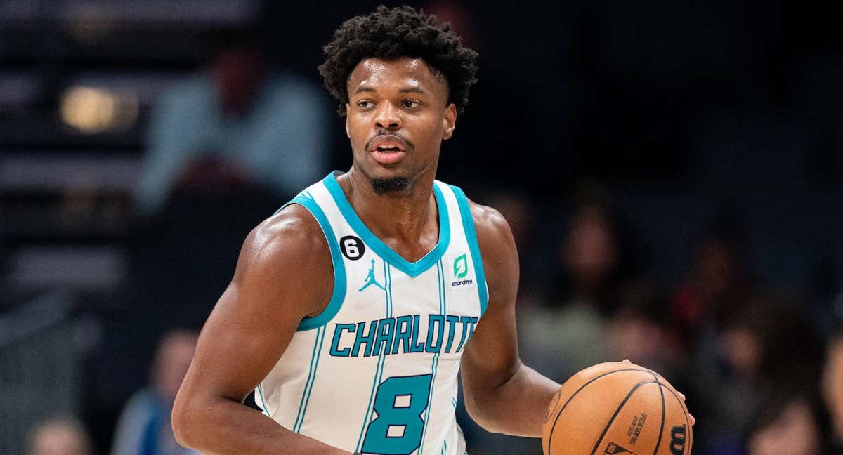 Dennis Smith Jr., con la camiseta de los Hornets en un partido de la presente temporada. /GETTY