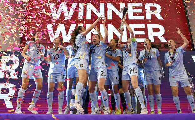 España se proclamó campeona del pasado Europeo tras vencer en la final a Portugal.  Getty