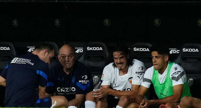 El delicado liderazgo de Cavani