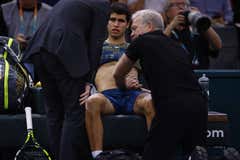 Alcaraz se retira de París por una lesión en el abdomen