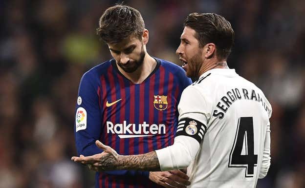 Piqué y Ramos, en un Clásico.  GETTY