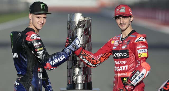 Bagnaia: «Me está costando comer desde el jueves»