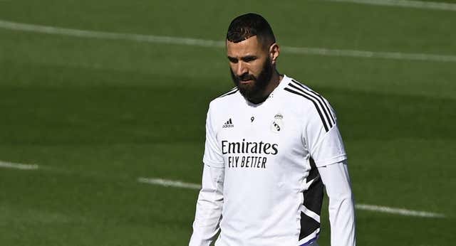 Otro susto con Benzema: no se entrena a dos días del Rayo