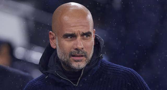 Guardiola responde a Ibra con ironía: «Tiene razón, mi ego es enorme»