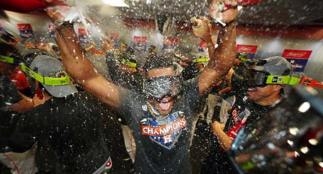 Una leyenda del béisbol y un novato estelar devuelven las Series Mundiales a los Astros