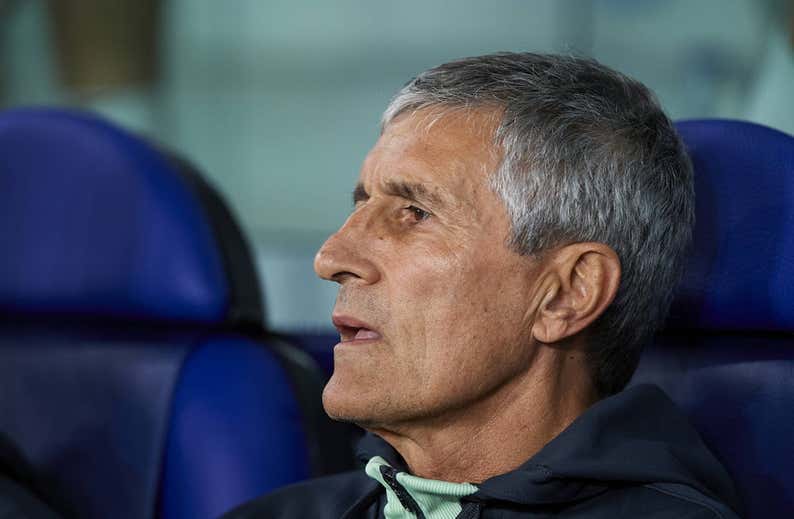 Drama Setién: la afición corea '¡Quique vete ya!' 12 días después de su fichaje