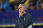 Doce días de Setién en el Villarreal y la afición canta: «¡Quique, vete ya!»