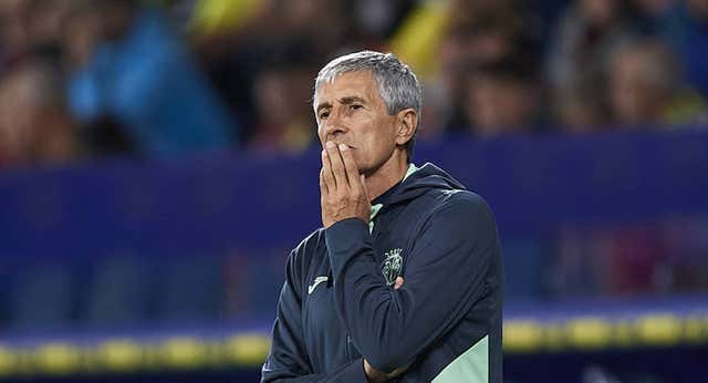 Doce días de Setién en el Villarreal y la afición canta: «¡Quique, vete ya!»