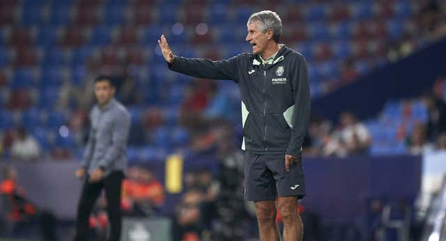 El Villarreal tendrá paciencia con Setién sin olvidar a Marcelino y Gallardo