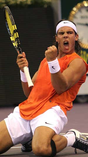 Nadal celebra un punto durante la final de Madrid 2005.  Cesar / Icon Sport via Getty Images