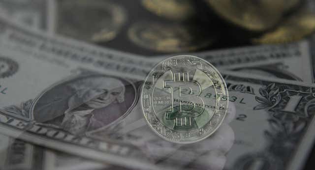 Las pérdidas millonarias de las estrellas del deporte por culpa de una plataforma de criptomonedas