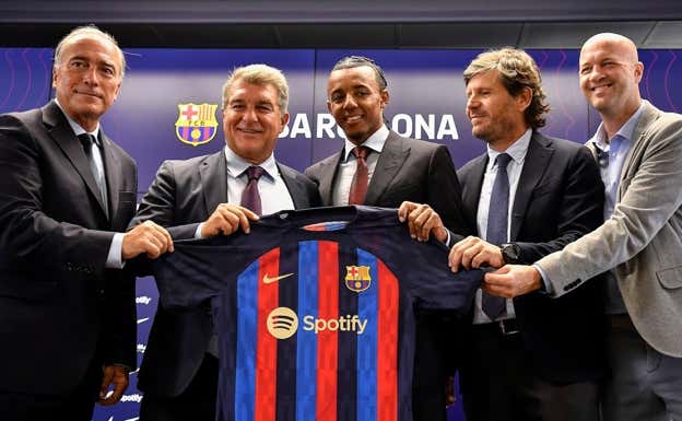 Kounde, el claro ejemplo de que lo caro puede abaratarse.  GETTY