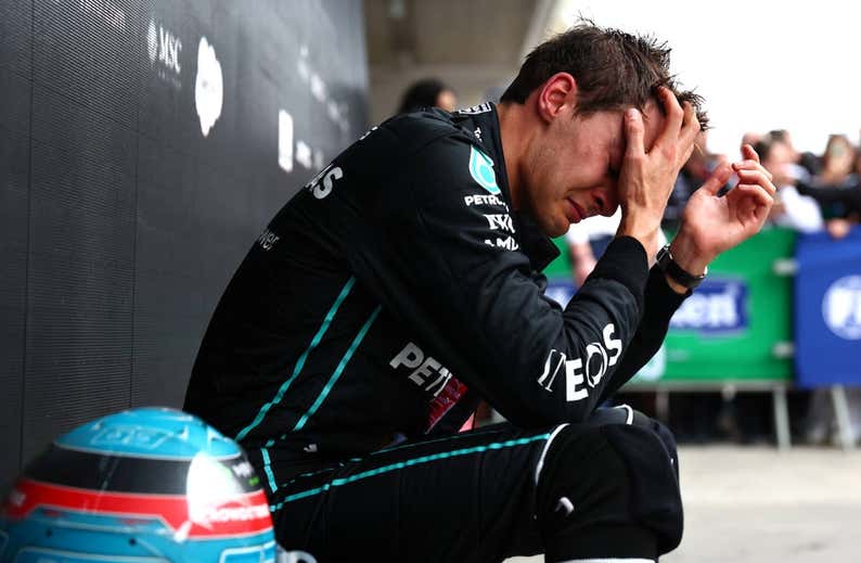 Russell, tras su primera victoria: "No tengo palabras. Me acuerdo de mis padres..."