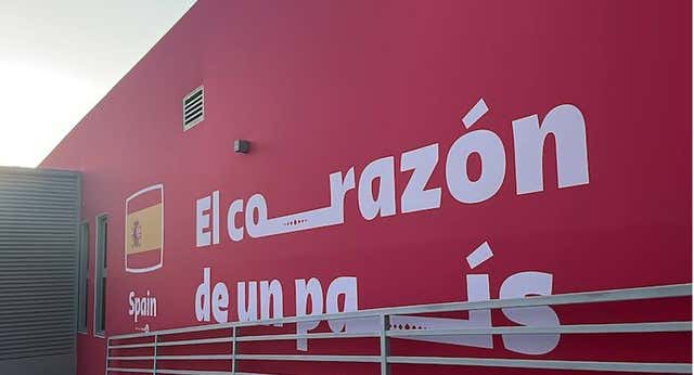 España ya tiene su lema en Catar… y Luis Enrique su andamio tuneado