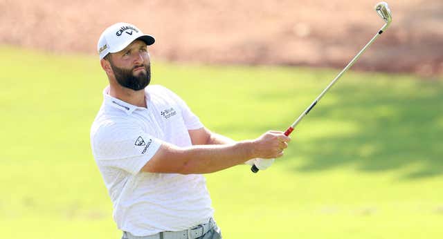 Jon Rahm vuela en Dubái y lidera la final del Circuito Europeo