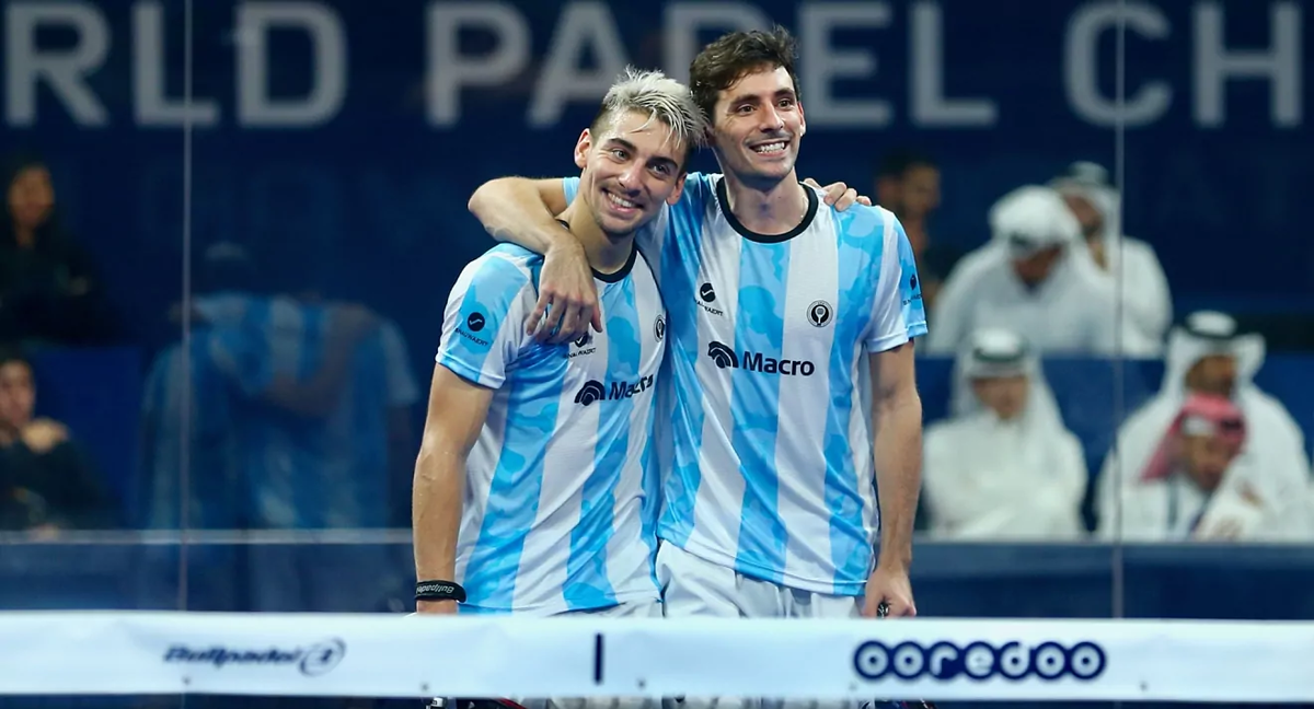 Martín y Stupa en un partido del Mundial.