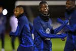 Benzema se fue sin avisar y Francia se mentaliza para superar el luto