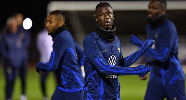 Camavinga, en un entrenamiento con la selección francesa.